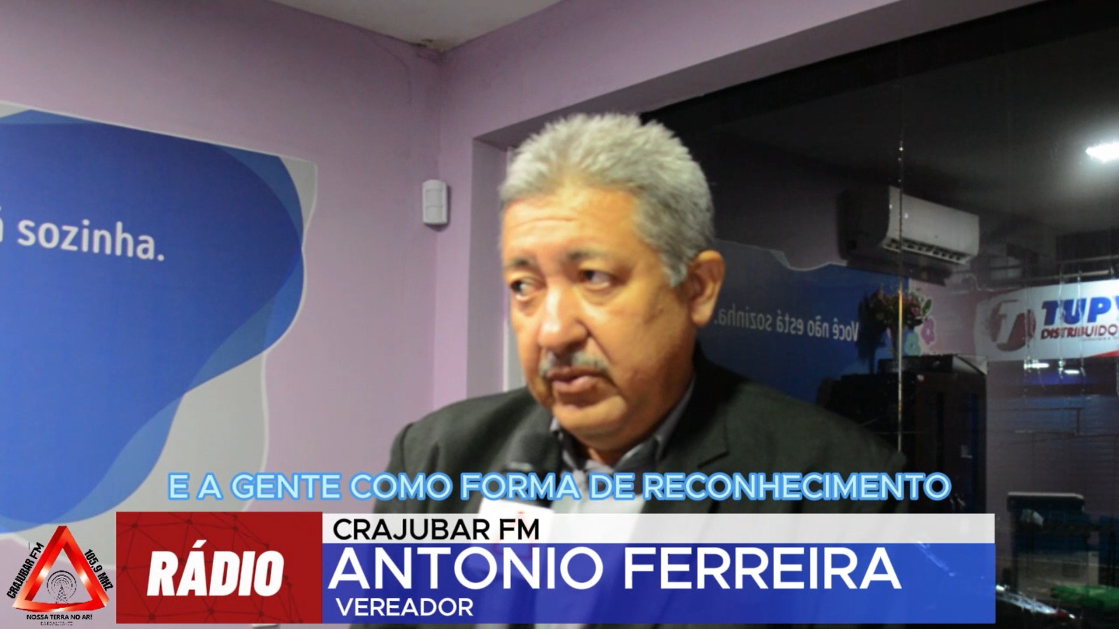 Vereador Antonio Ferreira, Confere Título de Cidadã Barbalhense a Sara Raquel